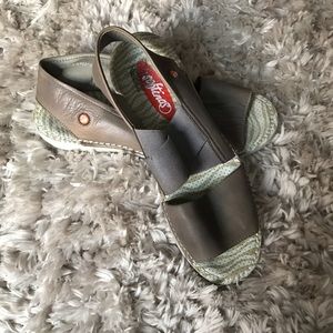 Softinos by fly London Sandals